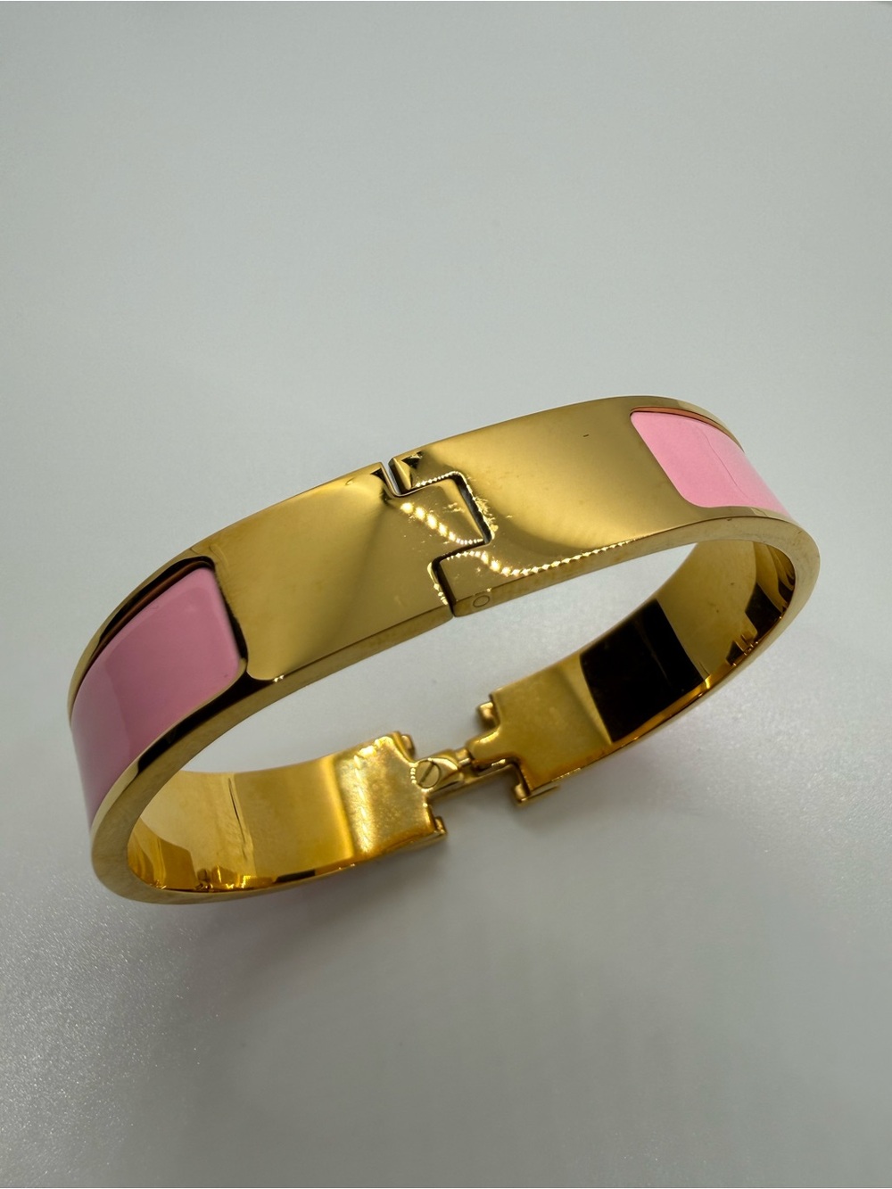 HERMÊS Clic H Bracelet - Picture 4 of 12